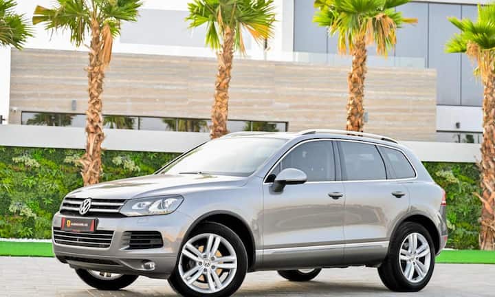 ऑक्शन के नियमों के अनुसार खरीददार का नाम जारी नहीं किया जाता है. वहीं नीलामी शुक्रवार से सोमवार तक चलती है और बुधवार शाम 5 बजे रिजल्ट बताया जाता है.