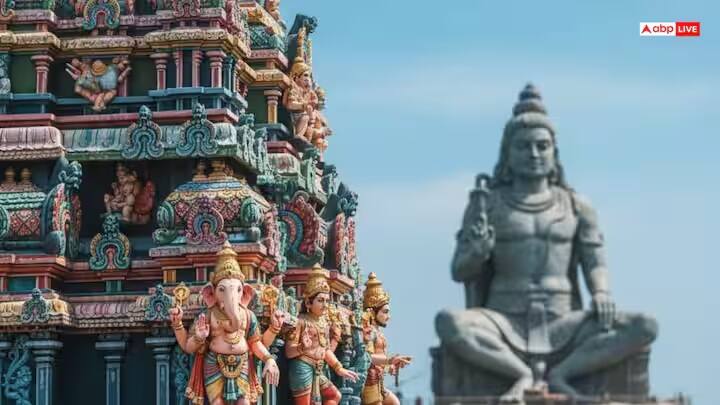 Azhimala Shiva Temple: કેરળના દરિયાકાંઠાના એઝિમાલા શિવ મંદિરમાં 58 ફૂટ ઊંચી ગંગાધરેશ્વર શિવ પ્રતિમા, જે સમુદ્રના મોજાઓ સાથે ગુંજી રહી છે, ભક્તોને એક અદ્ભુત અને આશ્ચર્યજનક આધ્યાત્મિક અનુભવ આપે છે.