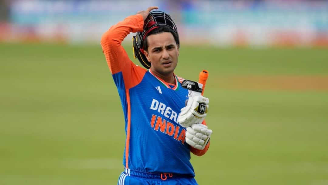 captain abhishek sharma flopped syed mushtaq ali trophy punjab vs haryana csk star bowler anshul kamboj heroic performance सुपर ओवर में हारी अभिषेक शर्मा की टीम, CSK के स्टार गेंदबाज ने मचाई तबाही