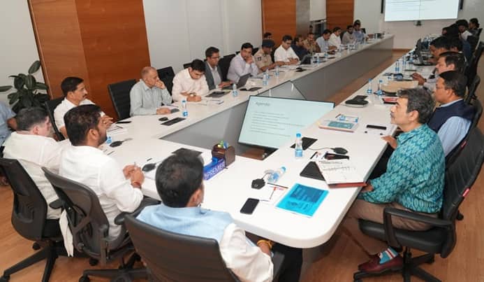 CM Revanth Reddy: రాష్ట్ర అభివృద్ధిని ప్రతిబింబించేలా తెలంగాణ రైజింగ్-2047 పాలసీ డాక్యుమెంట్