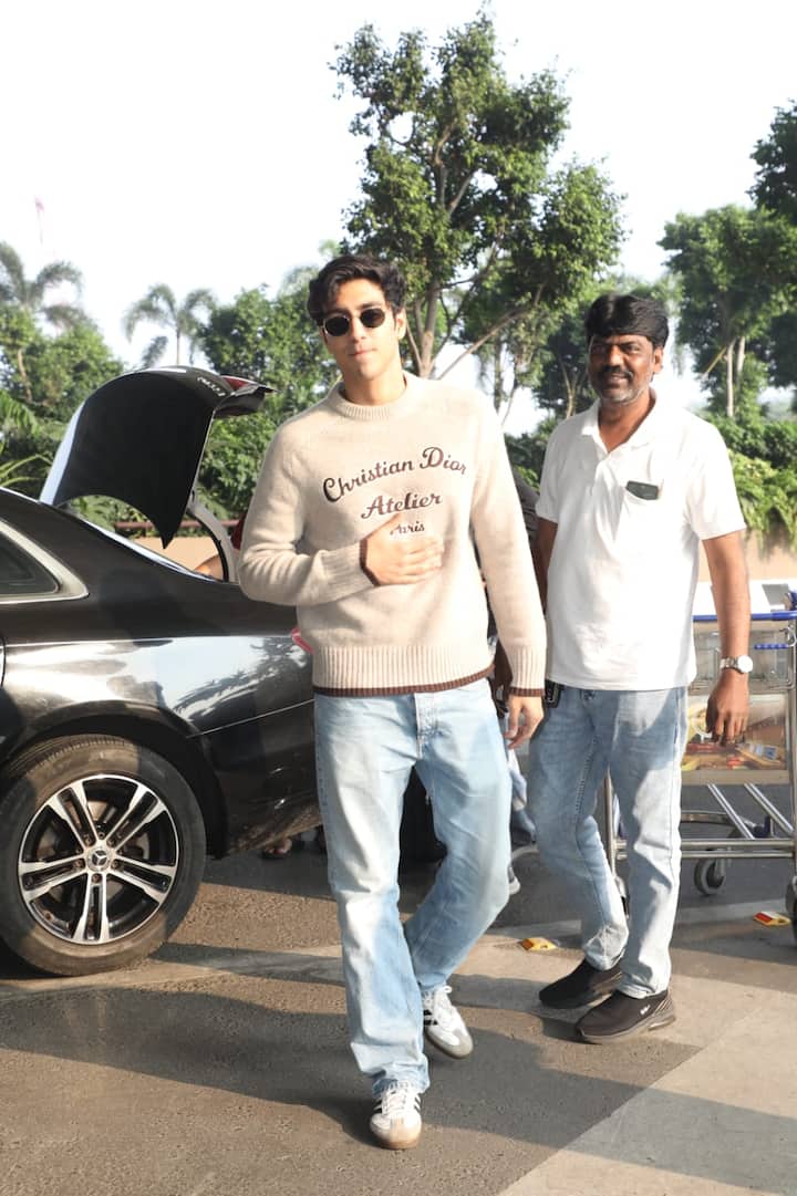 एक्टर अहान पांडे को आज सुबह मुंबई एयरपोर्ट पर स्पॉट किया गया.