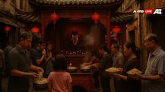 Kali Mandir: ફળો અને ફૂલોના બદલે આ મંદિરમાં મહાકાળીને પ્રસાદમાં ચઢાવાય છે મોમોજ, નૂડલ્સ અને ફ્રાઈડ રાઈસ