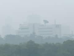 Mumbai AQI: मुंबईतील हवेची गुणवत्ता खालावली; प्रदूषणाची चादर संपूर्ण शहरावर पसरली, भयानक PHOTO