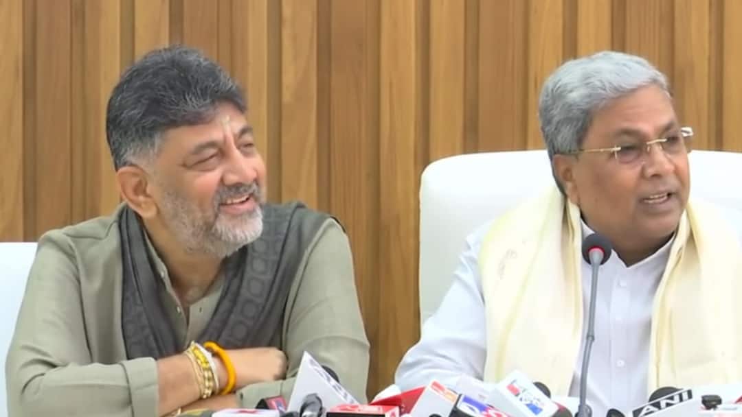 <div>'No Differences Between Us; BJP Making False Allegations': Siddaramaiah, Shivakumar Show Unity After Breakfast</div>