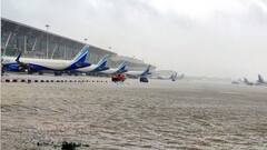 Ditwah Cyclone: ஆட்டத்தை ஆரம்பித்த டிட்வா.. சுற்றி அடிக்கும் காற்று.. சென்னையில் 54 விமான சேவைகள் ரத்து..