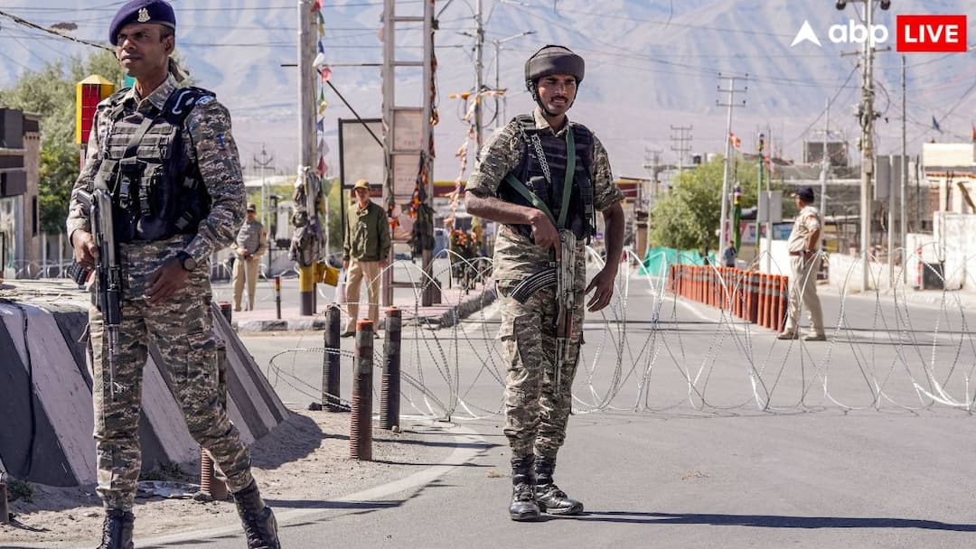 लेह हिंसा जांच के सबूत और बयान दर्ज की बढ़ी डेडलाइन, इस वजह से कमीशन ने लिया फैसला Judicial Inquiry Commissions decision deadline for recording evidence statements in Leh violence investigation extended ann लेह हिंसा जांच के सबूत और बयान दर्ज की बढ़ी डेडलाइन, इस वजह से कमीशन ने लिया फैसला