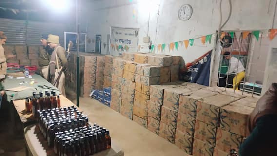 बक्सर: पकड़ी गई 125 करोड़ रुपये की अवैध शराब, मुर्गी दाने की बोरी में छुपाईं थीं बोतलें