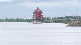 செம்பரம்பாக்கம் ஏரி: வரலாறு காணாத நீர்மட்டம்! 500 கன அடி நீர் திறப்பு - கரையோர மக்களுக்கு எச்சரிக்கை!