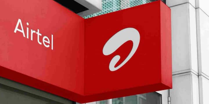 BSNL ने हाल ही में दिल्ली में अपना 4G शुरू किया है और जल्द ही 5G सेवाएं भी लॉन्च करने की तैयारी में है. इस हिसाब से दिल्ली में डाउनलोड स्पीड की बात हो तो जियो का सिक्का चलता है जबकि अपलोड स्पीड और कॉलिंग स्थिरता में एयरटेल आगे दिखता है.