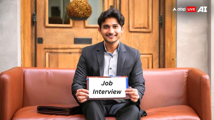 यह भर्ती केवल पुरुष उम्मीदवारों के लिए है, इसलिए प्रदेशभर के तकनीकी क्षेत्र में काम करने की इच्छा रखने वाले युवाओं में उत्साह देखा जा रहा है. जारी नोटिफिकेशन के मुताबिक कुल 90 पदों में से 53 पद मैकेनिकल विभाग और 37 पद इलेक्ट्रिकल विभाग के लिए रखे गए हैं.