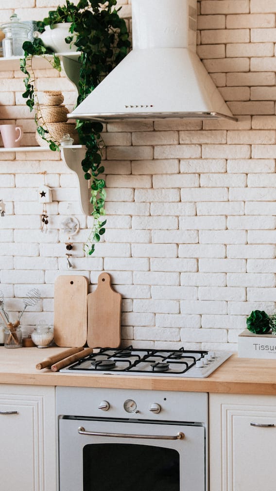 7 Smart Ways To Organise Your Kitchen For A Cleaner And Stress-Free Space