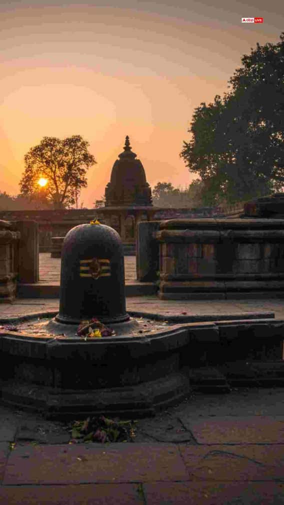 ఆ సమయంలో శివలింగానికి అభిషేకం చేయకూడదా.. కారణమేంటి