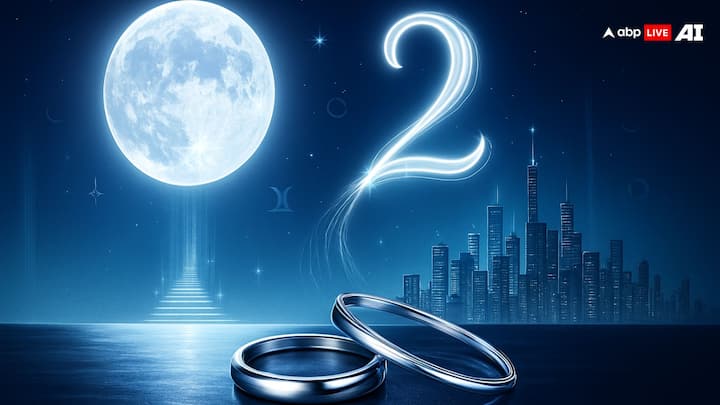 Numerology: अंक ज्योतिष के अनुसार भाग्यांक 2 वाले व्यक्तियों के करियर में प्रगति का आधार चंद्रमा है. अगर चंद्रमा संतुलित हो, तो नौकरी में स्थिरता, सम्मान और तरक्की तेजी से मिलती है.