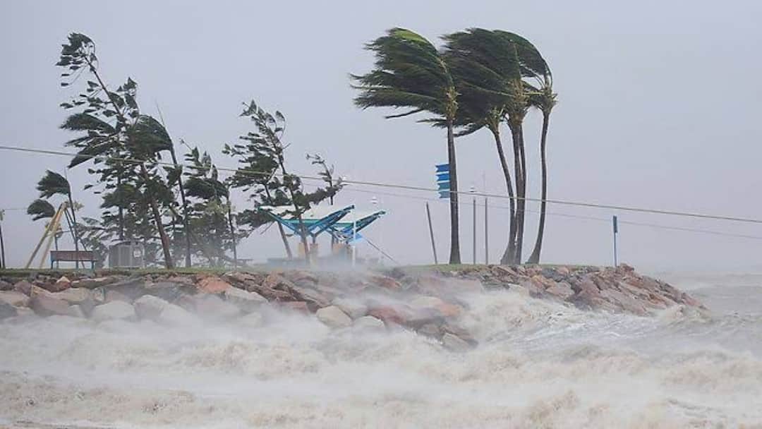 Ditwah Cyclone ; பொதுமக்களின் செல்போனுக்கு SMS மூலம் எச்சரிக்கை !!