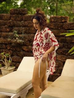 Megha Shukla Photo: અભિનેત્રી મેઘા શુક્લાએ કેમેરા સામે ફ્લોન્ટ કર્યા ટોન્ડ લેગ્સ