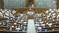 'लोकतंत्र खतरे में...' शीतकालीन सत्र से पहले विपक्ष का सरकार पर हमला,  SIR को लेकर दे दी यह चेतावनी