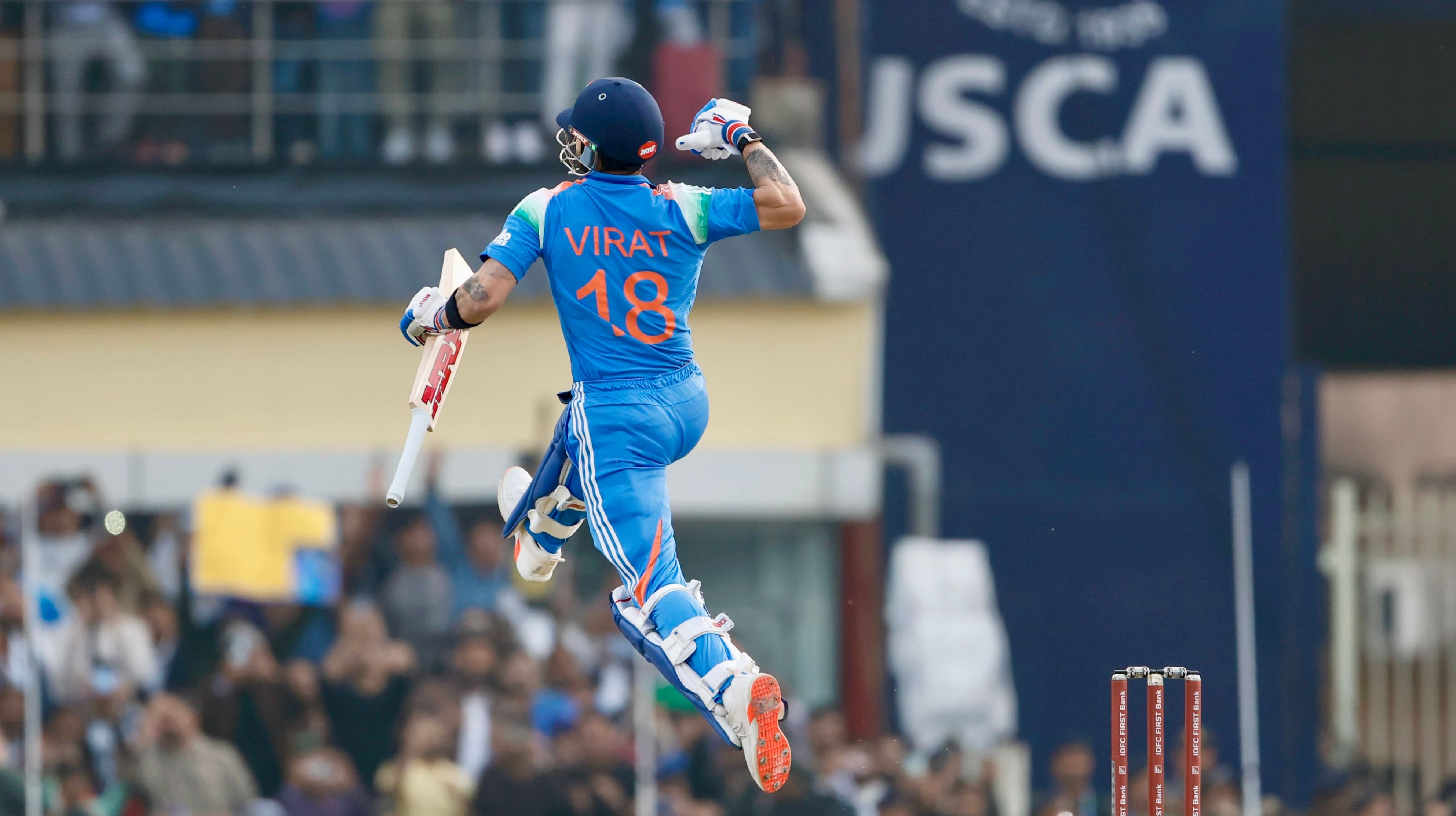 Virat Kohli: என் கேரியரை எவன்டா முடிப்பான்? சதத்தால் சவுக்கடி தந்த விராட் கோலி!