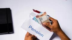 1 दिसंबर से रुक जाएगी इन लोगों की पेंशन, जान लीजिए कहीं आपका नाम भी तो नहीं शामिल