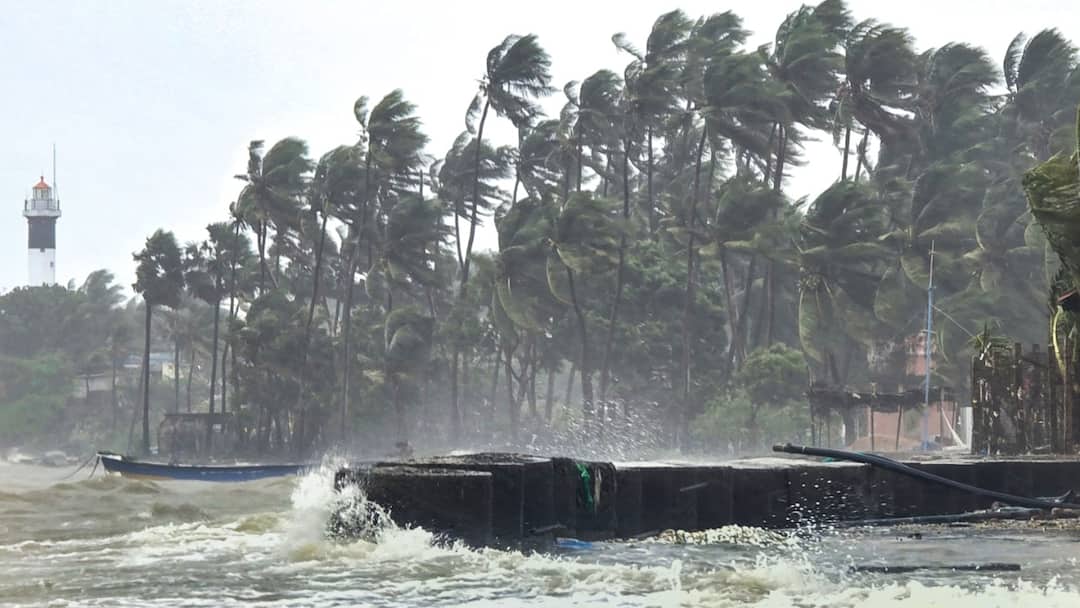 Cyclone Ditwah Landfall: Heavy Rains Lash TN As India Braces For Impact today; NDRF Teams Deployed Red Alert Cyclone Ditwah Updates: Heavy Rains Lash TN As India Braces For Impact; NDRF Teams On Standby