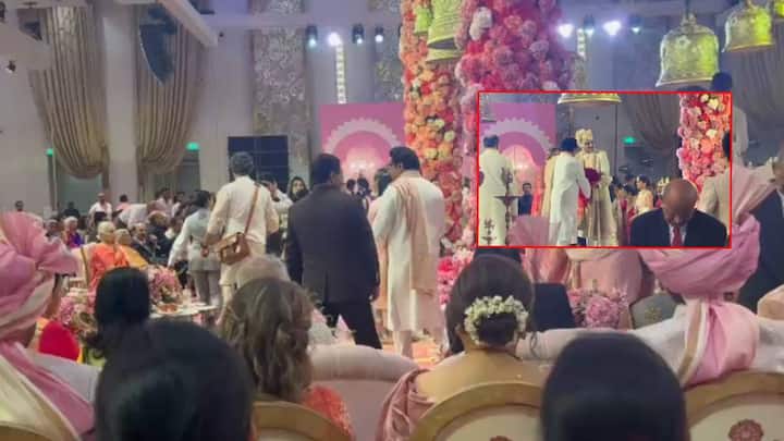 मनसेप्रमुख राज ठाकरे यांच्यासमवेत बाळा नांदगावकर आणि सरदेसाई हेही या लग्नसोहळ्याला उपस्थित होते.