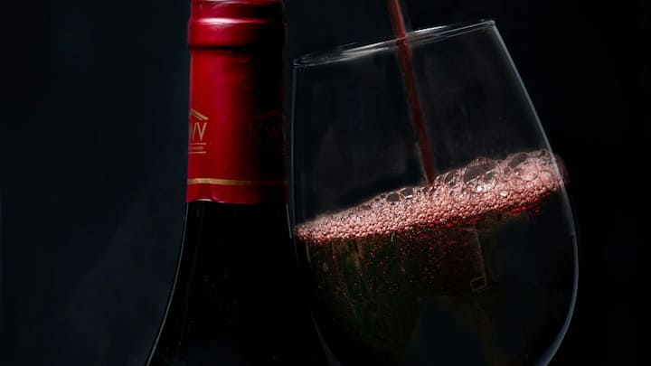 About 100 miles away from Mumbai, a city whose name conjures up a long story ranging from mythology to modern flavour. Where once the stories of Samudra Manthan echoed, today more than 52 wineries create the taste of modern India. The name of this city is Nashik.