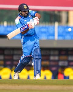 Rohit Sharma Most sixes in ODIs : हिटमॅनचा धमाका, रांची स्टेडियम हादरलं! रोहित शर्माने शाहिद आफ्रिदीच्या विक्रमाची केली राखरांगोळी, बनला NO-1