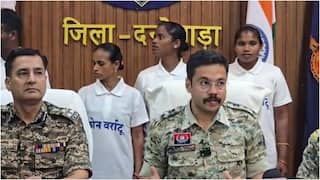 Maoists Surrender: దంతేవాడలో 37 మంది మావోయిస్టుల లొంగుబాటు.. ప్యాకేజీ ఏం ఇచ్చారంటే..