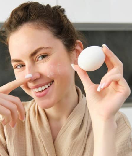 ਵਾਲਾਂ 'ਚ ਅੰਡਾ ਲਗਾਉਣ ਦੇ ਫਾਇਦੇ; ਵਾਲਾਂ ਦੇ ਵਧਣ ਤੋਂ  ਲੈ ਕੇ ਹੁੰਦੇ ਮਜ਼ਬੂਤ