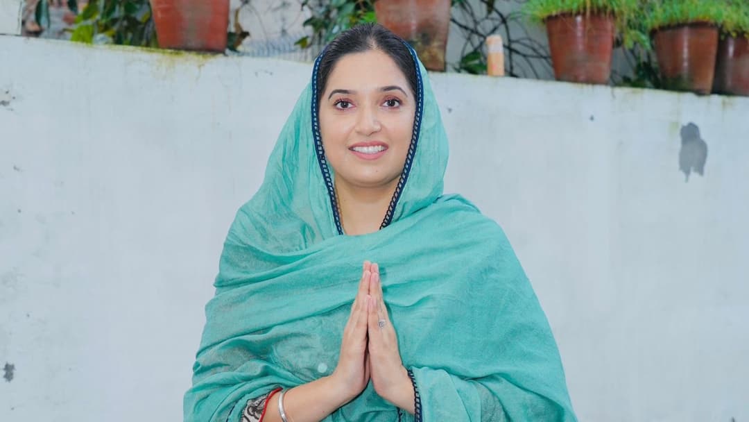 Shiromani Akali Dal Kanchanpreet Kaur arrest Case hearing in Tarn Taran court till 1 am अकाली दल नेता की बेटी कंचनप्रीत कौर पर गैंगस्टर लिंक के आरोप, तरन तारन कोर्ट में रात 1 बजे तक चली सुनवाई