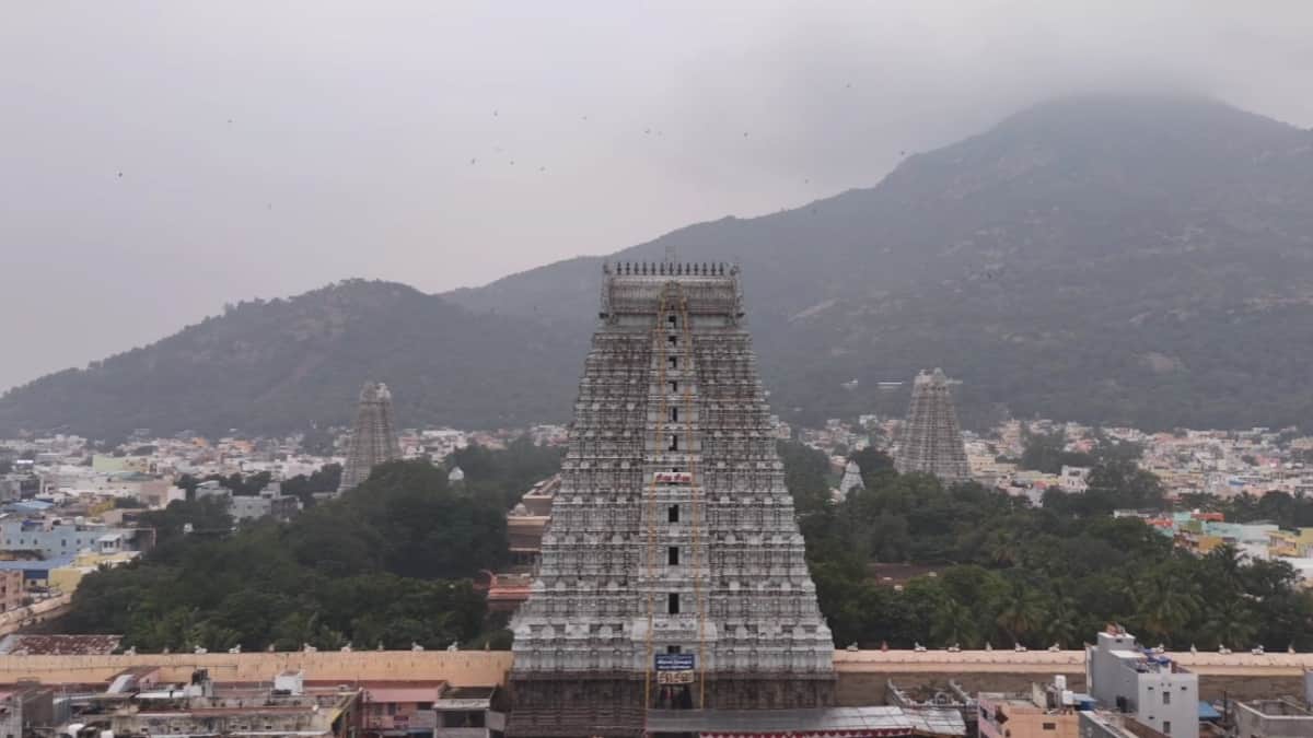 கார்த்திகை தீபம்: திருவண்ணாமலை மலையேற தடை! புயல் எச்சரிக்கை காரணமாக பக்தர்களுக்கு அதிர்ச்சி!