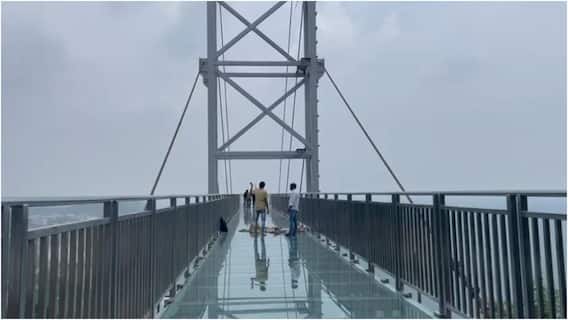 Vizag Sky Walk Bridge: ఎట్టకేలకు ప్రారంభమైన వైజాగ్ గ్లాస్ బ్రిడ్జ్.. ఇక పర్యాటకులకు పండుగే..