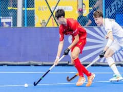 Photo story ; ஹாக்கி உலகக் கோப்பை போட்டியில் பங்கேற்க வந்த இந்திய அணிக்கு மதுரையில் உற்சாக வரவேற்பு !