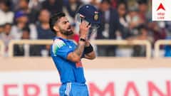 ইডেনের পর এবার রাঁচি, ফের নিরাপত্তা বেষ্টনী টপকে রাঁচিতে মাঠে ঢুকে বিরাটের পায়ে আশ্রয় ভক্তের