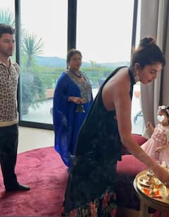 ‘वाराणसी’ की शूटिंग से फ्री होकर फैमिली के पास पहुंचीं प्रिंयकां चोपड़ा, पति निक और बेटी मालती संग स्पेंड किया क्वालिटी टाइम