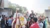 घोड़ी पर सवार होकर सामूहिक विवाह स्थल पर पहुंचे CM मोहन यादव के बेटे अभिमन्यु, 21 और जोड़ों संग लेंगे फेरे