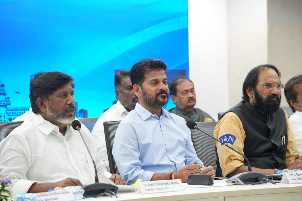 CM Revanth Reddy: తెలంగాణ రైజింగ్ గ్లోబల్ సమ్మిట్కు మోదీ, రాహుల్ గాంధీని ఆహ్వానించనున్న రేవంత్ రెడ్డి