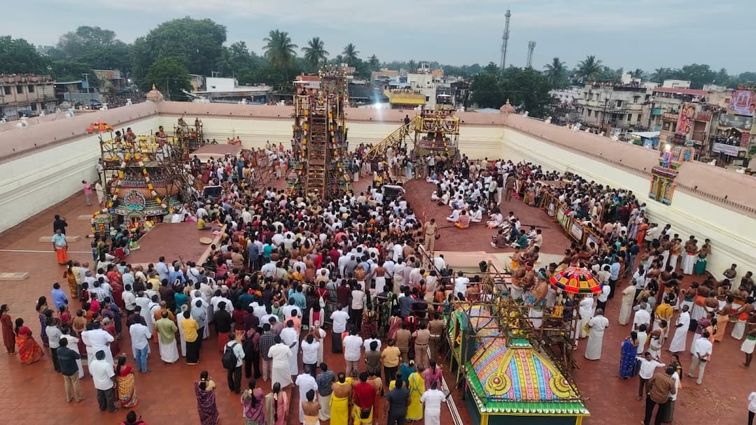 16 ஆண்டுகளுக்கு பின்னர் இன்று ஆதிகும்பேஸ்வரர் கோயில் குடமுழுக்கு விழா கோலாகலம்