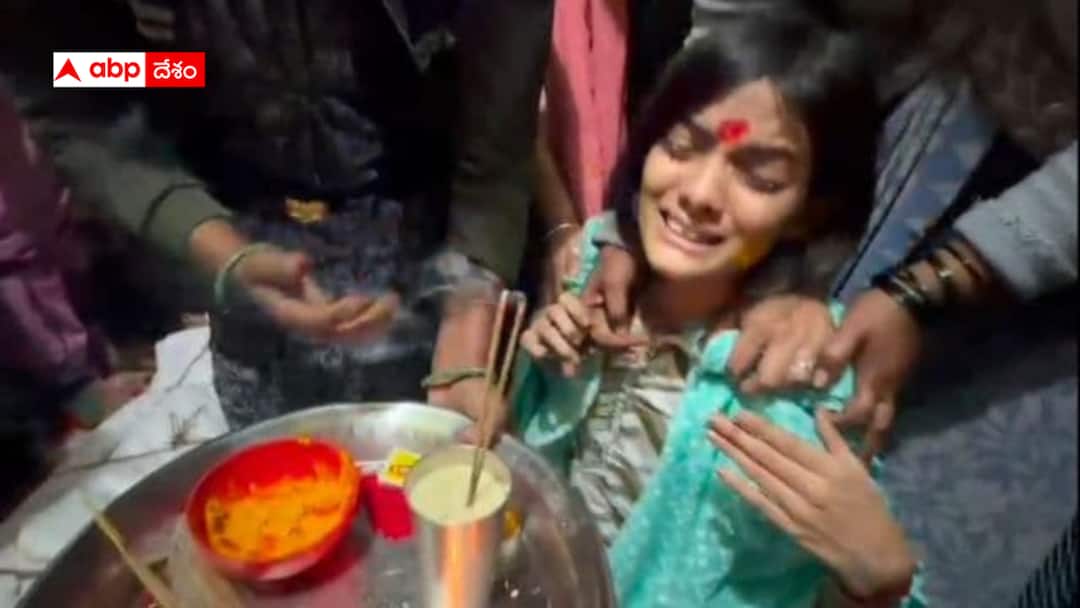 Love Story father brother kill boyfriend woman marries corpse Viral Love Story: వీరి ప్రేమకు మరణం లేదు - లవర్ డెడ్ బాడీని పెళ్లి చేసుకున్న ప్రేమికురాలు -కన్నీళ్లు పెట్టించే రియల్ స్టోరీ !