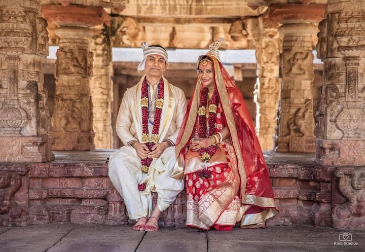 राज निदिमोरू ने साल 2015 में श्यामली दे से शादी की थी. हालांकि शादी के 7 साल बाद दोनों ने तलाक लेकर अपने रास्ते अलग कर लिए.