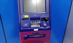 SBI में है खाता तो ATM से बार-बार मत निकालना पैसा, इतना बढ़ गया है चार्ज