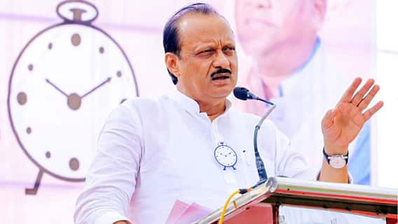 Ajit Pawar : तुम्ही माझं ऐकाल तर मी तुमचं ऐकतो, धमकी नाही ही विनंती; मतदारांना आवाहन करताना नेमकं काय म्हणाले अजित पवार?