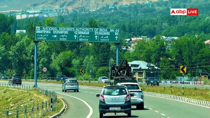 Signboards On Highways: दुनिया के हर देश में साइनबोर्ड एक जैसी भाषा में नहीं, अलग रंगों में होते हैं, और हर रंग के पीछे छिपा है विज्ञान, ट्रैफिक मनोविज्ञान और सुरक्षा का एक अनकहा रहस्य. आइए समझें.