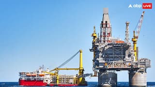 Oil Near Month Lows As Russia-Ukraine Peace Efforts And Rising US Inventories Weigh On Market