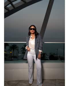 कतर पहुंचीं करीना कपूर, 45 की उम्र में बिखेरीं अदाएं, तस्वीरें देख फैंस ने कहा 'क्वीन'