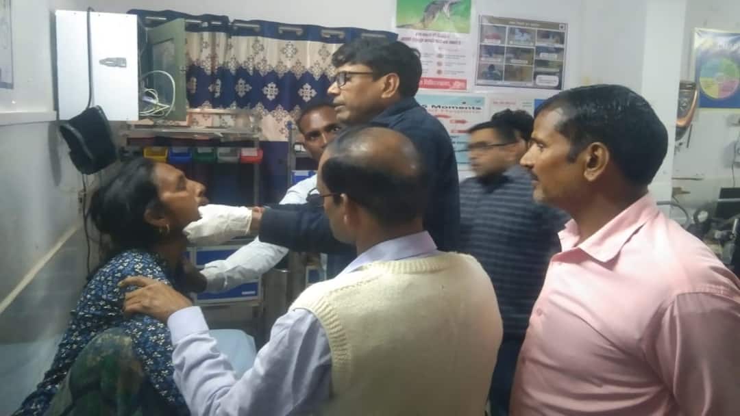 அதிர்ச்சி வீடியோ: பானிபூரி சாப்பிடும்போது அப்படியே நின்றுபோன வாய், மூடமுடியாமல் தவித்த பெண் - பின்னர் நடந்தது என்ன?