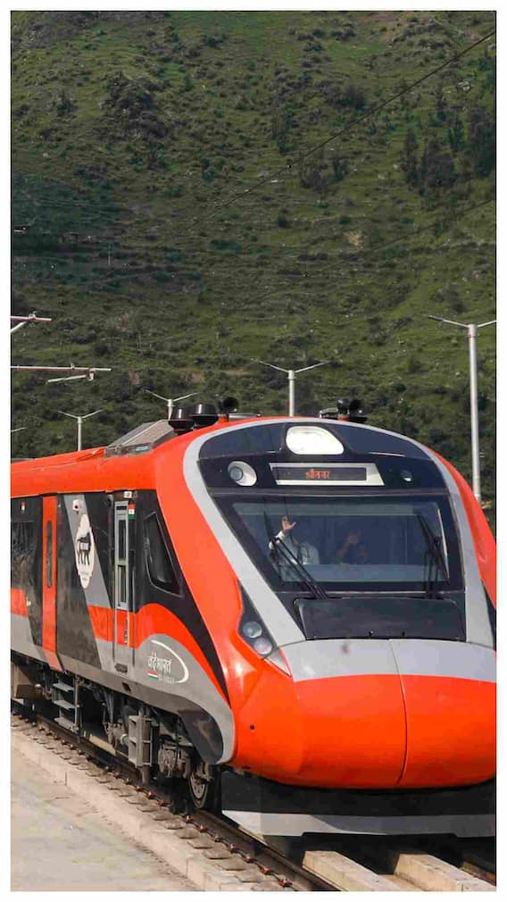 ఇండియాలో అత్యంత వేగవంతమైన రైలు ఏదో తెలుసా?