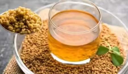 મેથી એ રસોડાનો મસાલો છે જેને સ્વાદ અને સ્વાસ્થ્યનો ખજાનો માનવામાં આવે છે. આયુર્વેદ મેથીને અમૃત જેવી વનસ્પતિ તરીકે વર્ણવે છે. તેના નાના બીજ અનેક સ્વાસ્થ્ય લાભો ધરાવે છે. મેથીમાં ફાઇબર, આયર્ન, કેલ્શિયમ, મેગ્નેશિયમ, વિટામિન B6 અને એન્ટીઑકિસડન્ટ સહિત ઘણા જરૂરી પોષક તત્વો હોય છે.