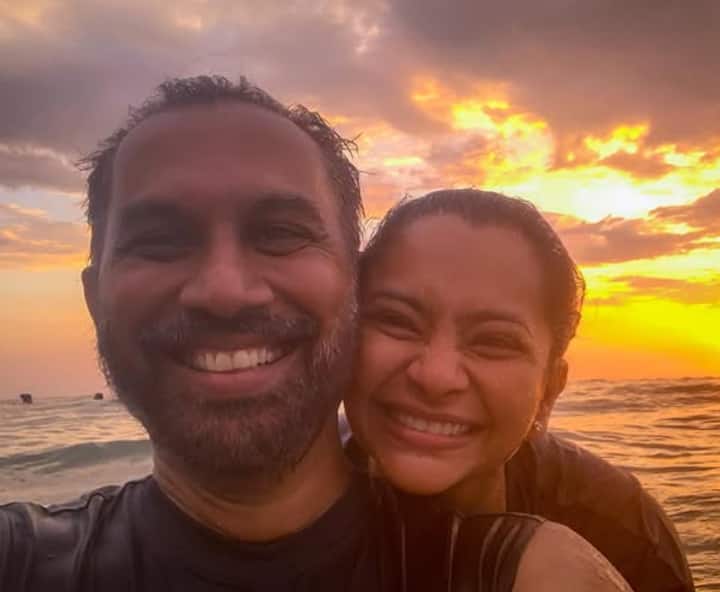 पढ़ाई पूरी करने के बाद उन्होंने फेमस डायरेक्टर राकेश ओमप्रकाश मेहरा और विशाल भारद्वाज को जॉइन किया.