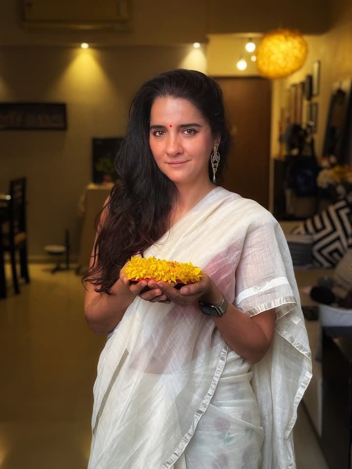 कॉमेडी शो शरारत में शानदार एक्टिंग के बाद श्रुति ने बॉलीवुड में फना फिल्म से कदम रखा था. इसी फिल्म के सेट पर उनकी मुलाकात दानिश से हुई थी जो फिल्म के निर्देशक कुणाल कोहली के असिस्टेंट थे.