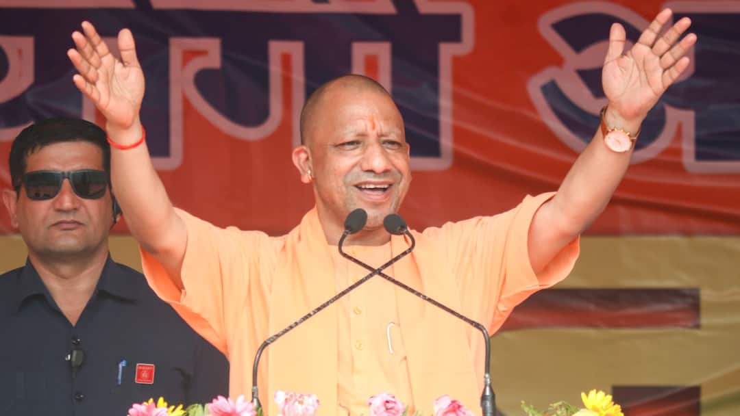 UP Govt Achieves Record 3 Lakh Rooftop Solar Installations With 1,038 MW Capacity